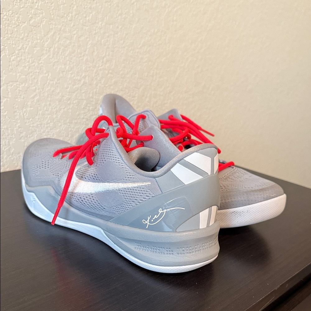 Kobe 8 protro in wolf grey